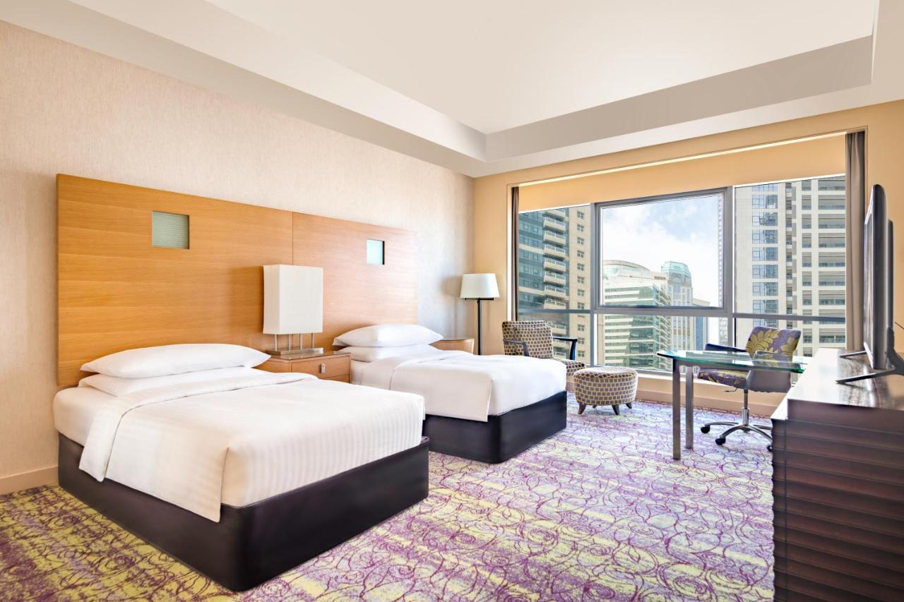 Mövenpick Hotel West Bay Doha Exteriör bild Deluxe Room