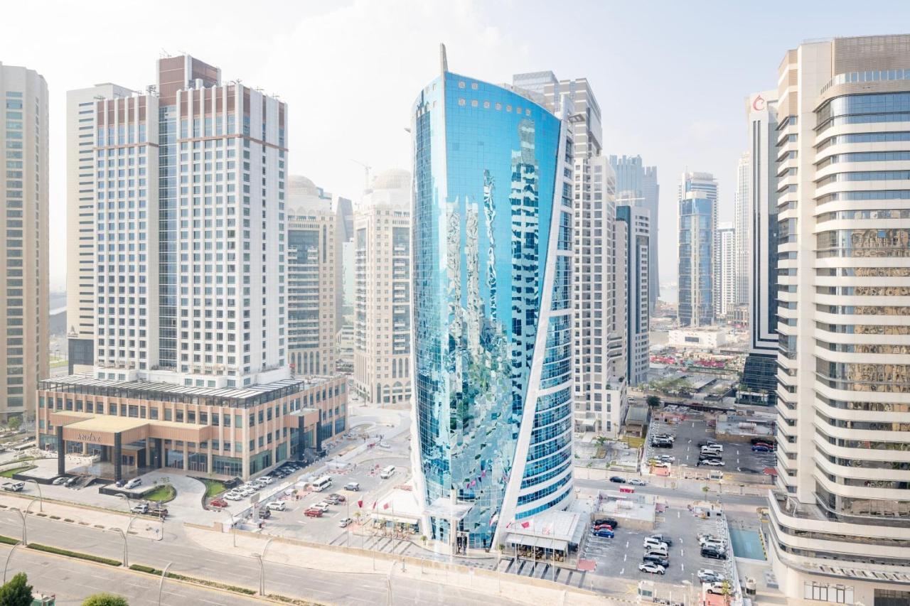 Mövenpick Hotel West Bay Doha Exteriör bild The hotel in 2015