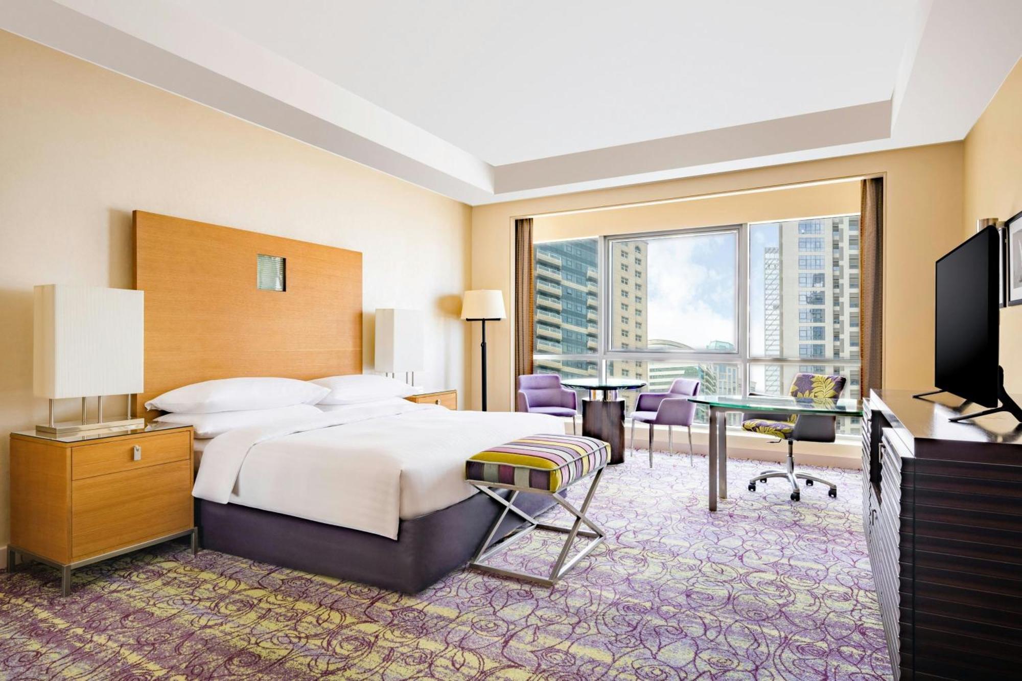 Mövenpick Hotel West Bay Doha Exteriör bild Deluxe Room